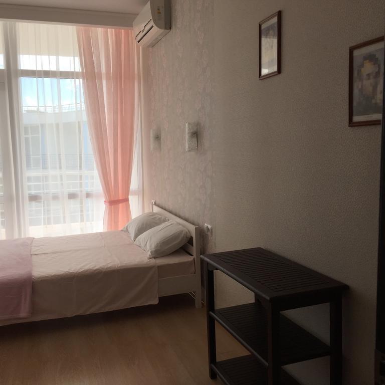 カロリノ・ブハスTown-House Golden Bugazアパートメント エクステリア 写真